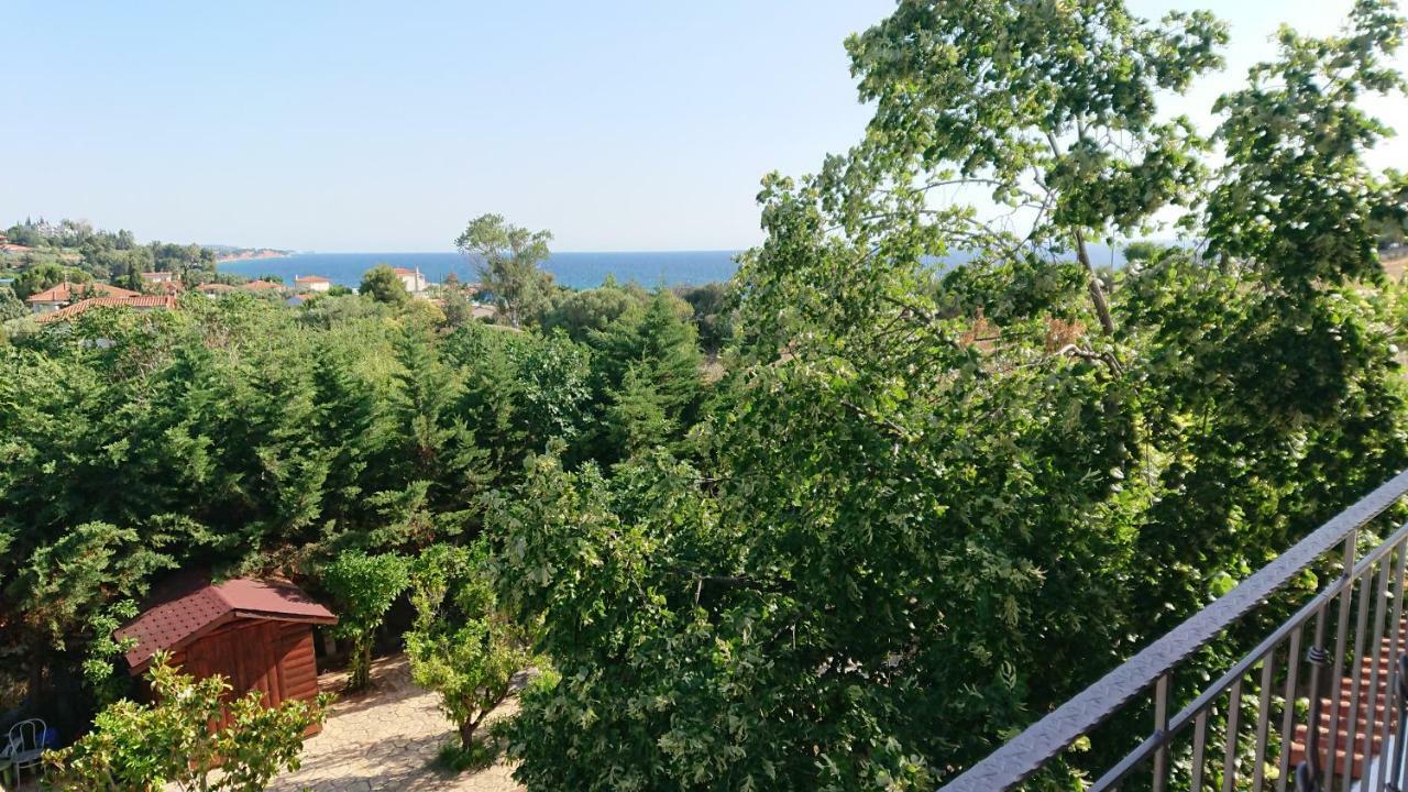 Stone House With Seaview Appartement Nea Poteidaia Buitenkant foto