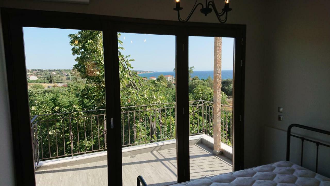 Stone House With Seaview Appartement Nea Poteidaia Buitenkant foto