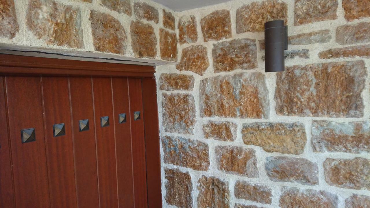 Stone House With Seaview Appartement Nea Poteidaia Buitenkant foto