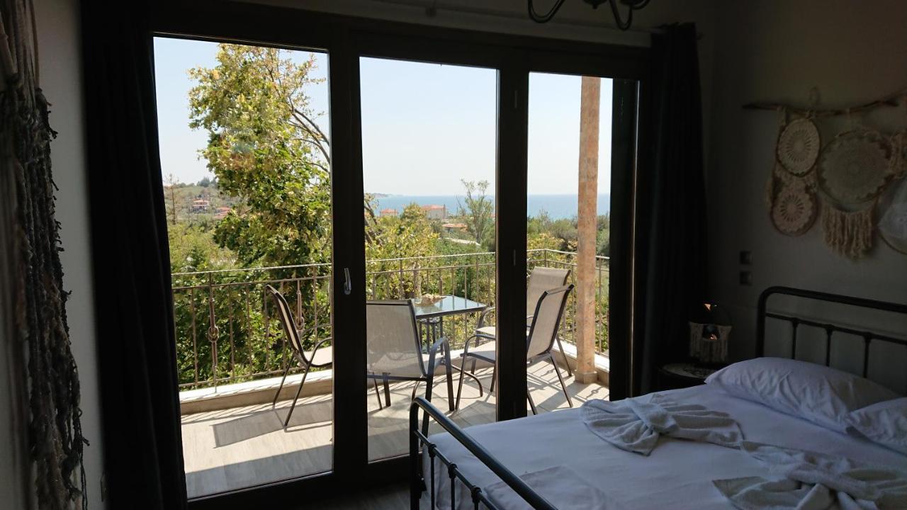 Stone House With Seaview Appartement Nea Poteidaia Buitenkant foto